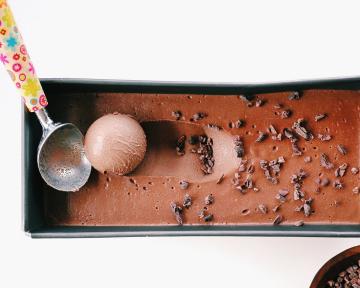 Domowe lody: malina i czekolada