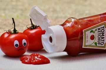 Trzy znaki, które pomogą odróżnić dobro od zacieru ketchup złej jakości